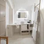 The Globe Fira (Santorini)