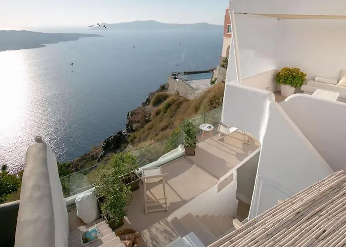 The Globe Feriehus Fira (Santorini)